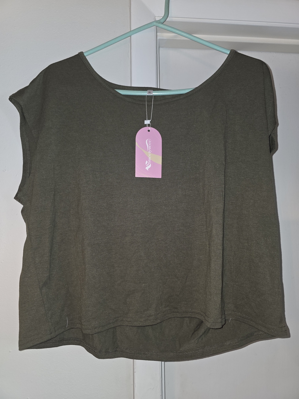 Relaxed Olive Muscle Tee for Women - Unbranded